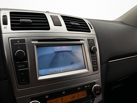 Toyota Avensis 17 of 29