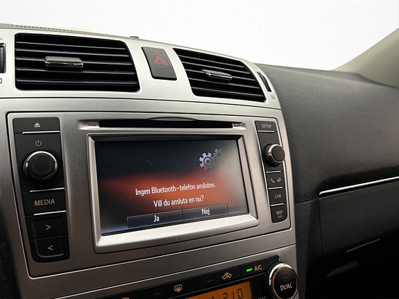 Toyota Avensis 18 of 29