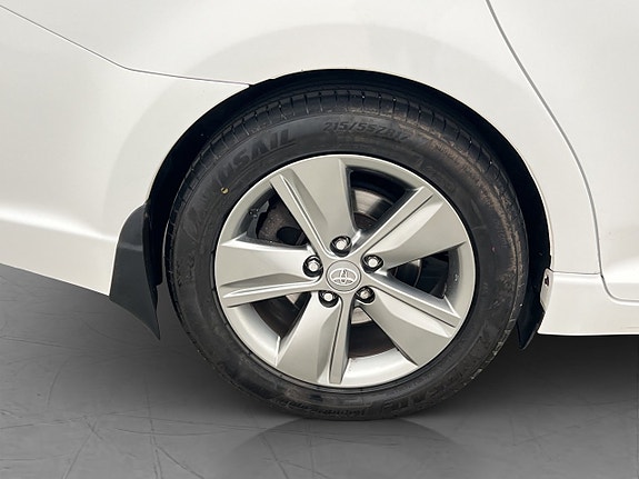 Toyota Avensis 26 of 29