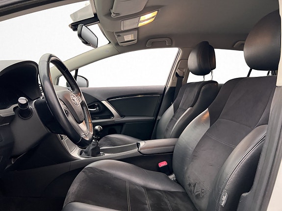 Toyota Avensis 11 of 29