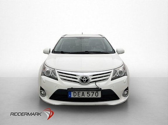 Toyota Avensis 2 of 29