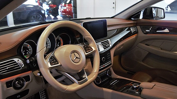 Mercedes-Benz CLS350 7 of 20