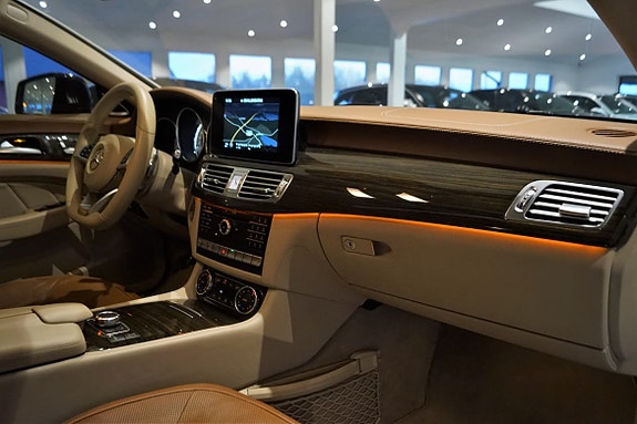 Mercedes-Benz CLS350 15 of 20
