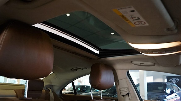 Mercedes-Benz CLS350 18 of 20