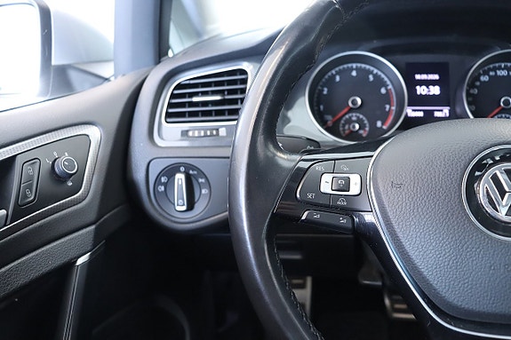 Volkswagen Golf Alltrack 8 of 16