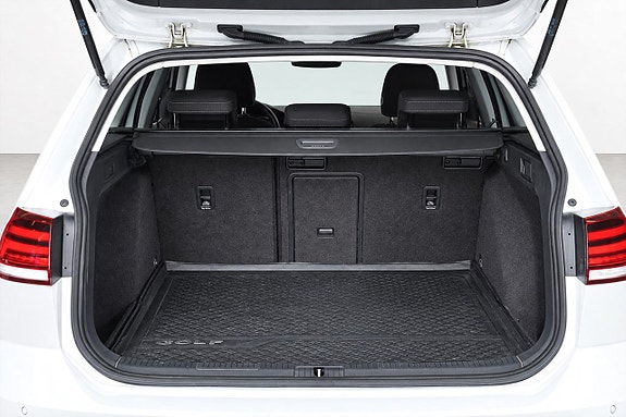 Volkswagen Golf Alltrack 16 of 16