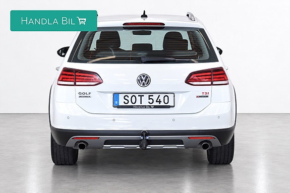 Volkswagen Golf Alltrack 5 of 16
