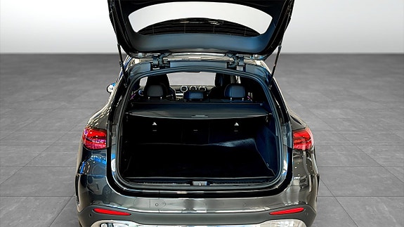 Mercedes-Benz GLC220 d 10 of 13