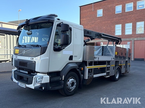 Lastbil Volvo FL 42R med personkorg 2 of 6