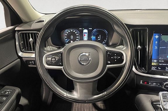 Volvo V60 13 of 16