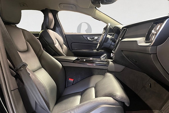 Volvo V60 15 of 16