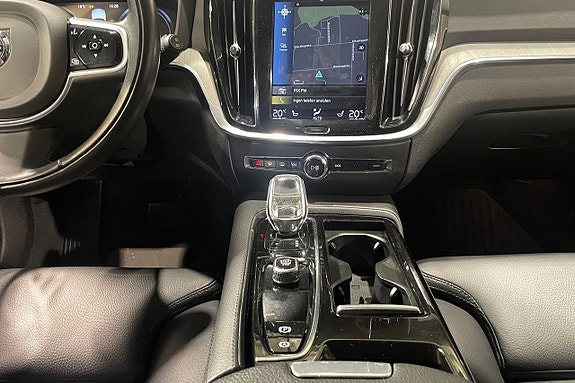 Volvo V60 12 of 16