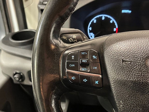 Ford Transit 15 of 21