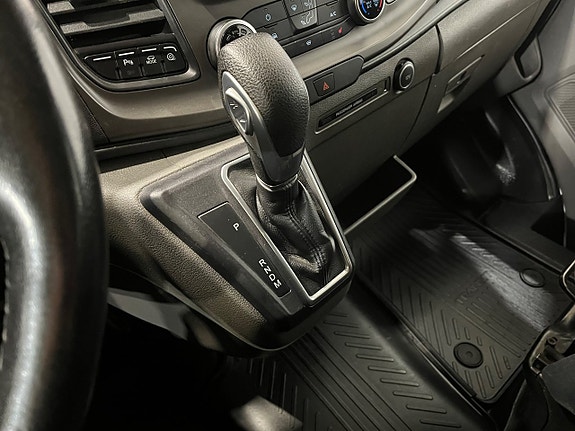 Ford Transit 17 of 21