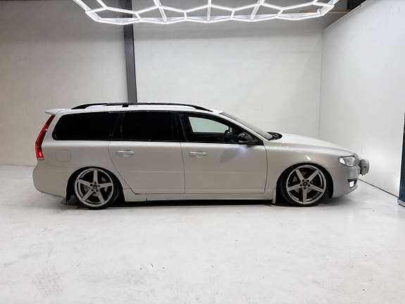 Volvo V70 5 of 9