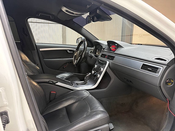 Volvo V70 9 of 9