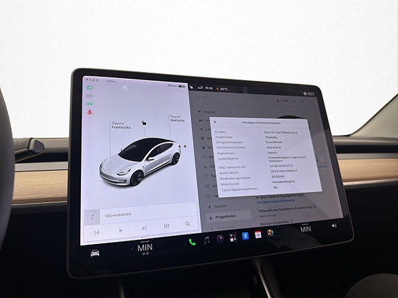 Tesla Model 3 24 of 30