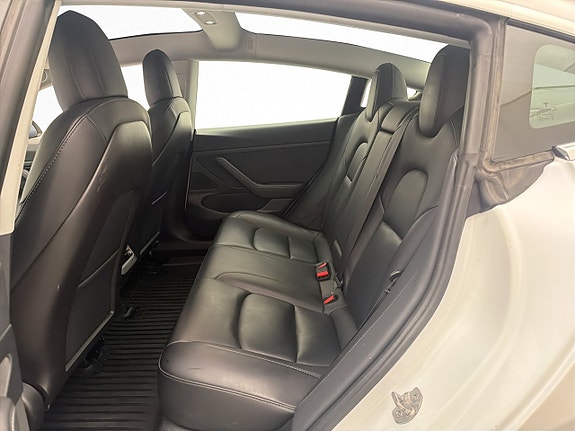 Tesla Model 3 30 of 30