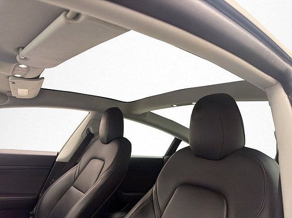 Tesla Model 3 13 of 30