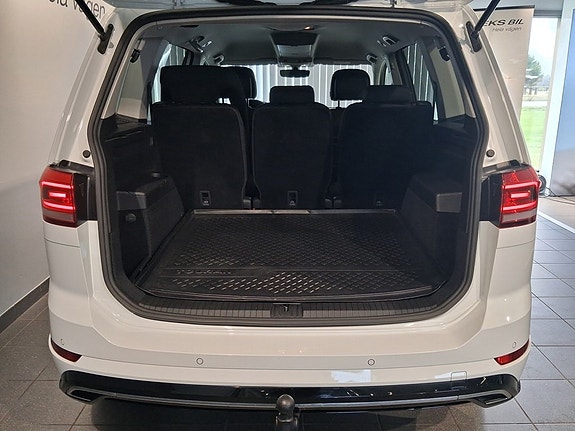 Volkswagen Touran 16 of 18