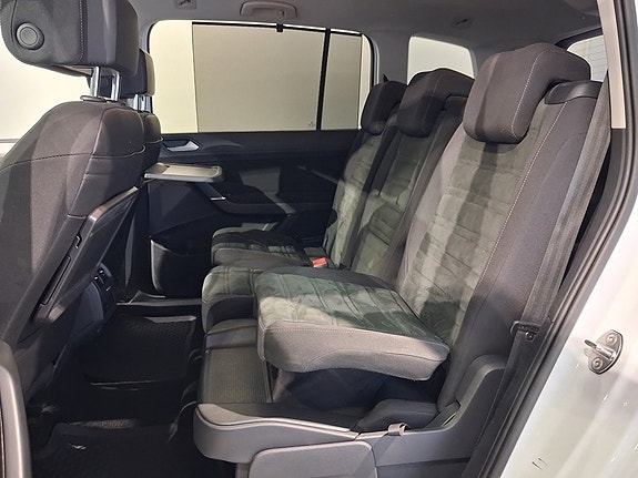 Volkswagen Touran 14 of 18