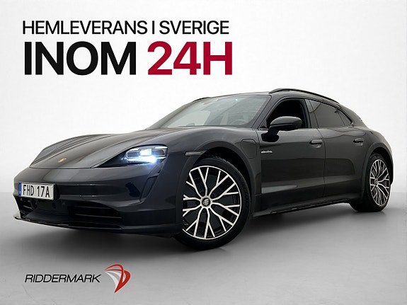 Porsche Taycan Cross Turismo 3 of 30