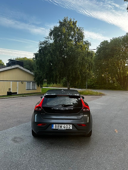 Volvo V40 6 of 11