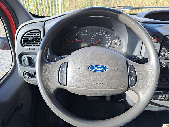 Ford Transit 20 of 25