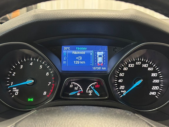 Ford Focus 9 of 21