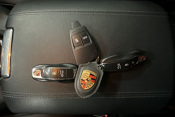 Porsche Cayenne 11 of 11