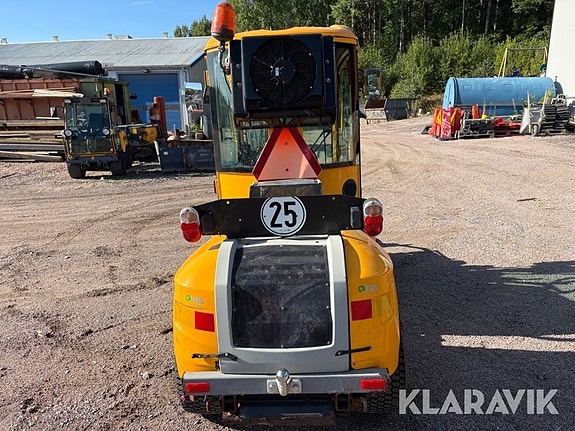 Redskapsbärare Stiga Titan 701 vinterutrustad 5 of 6