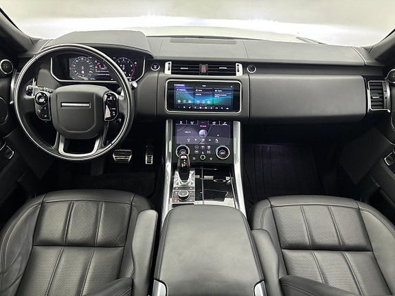 Land Rover Range Rover Sport 16 of 30