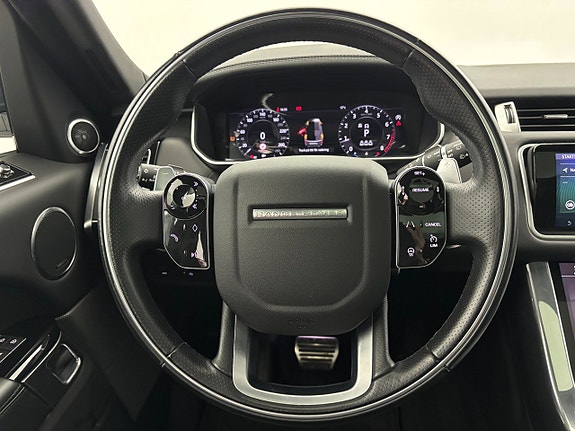 Land Rover Range Rover Sport 18 of 30