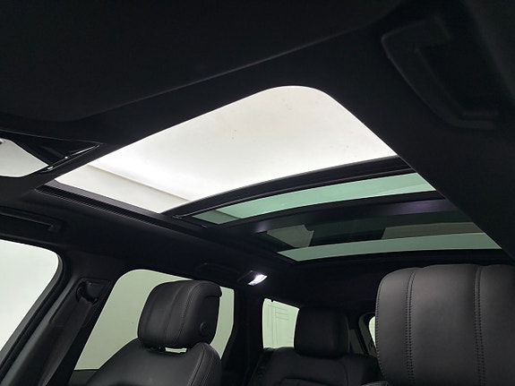 Land Rover Range Rover Sport 28 of 30