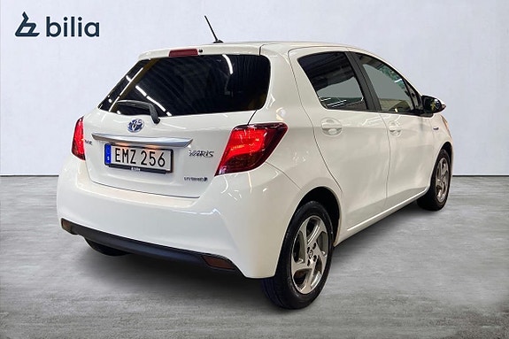 Toyota Yaris 19 of 21