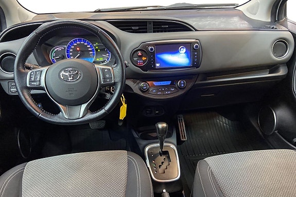 Toyota Yaris 10 of 21