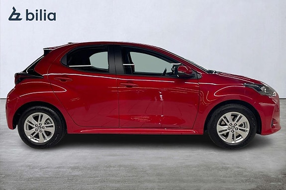 Toyota Yaris 18 of 21