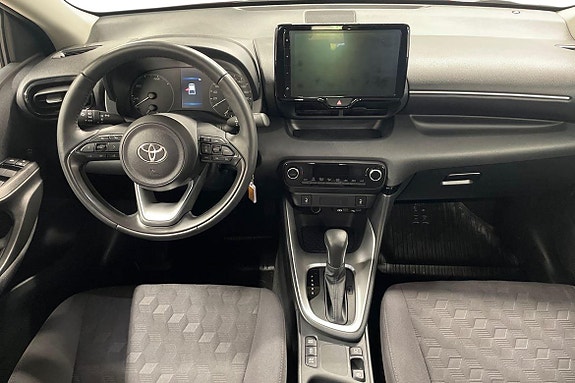 Toyota Yaris 10 of 21