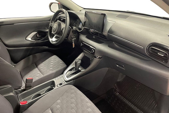 Toyota Yaris 7 of 21