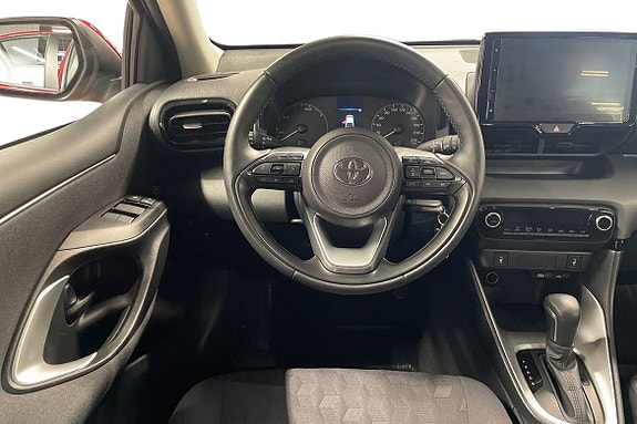 Toyota Yaris 11 of 21