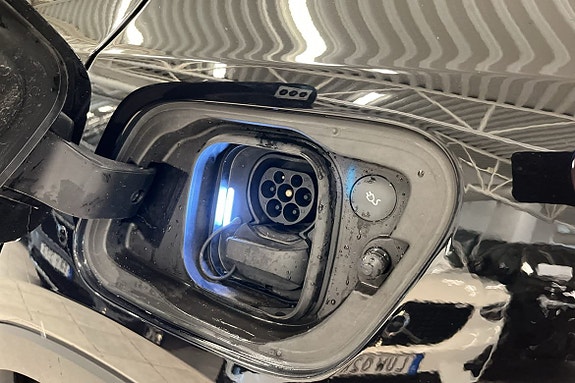 Volvo XC40 9 of 16