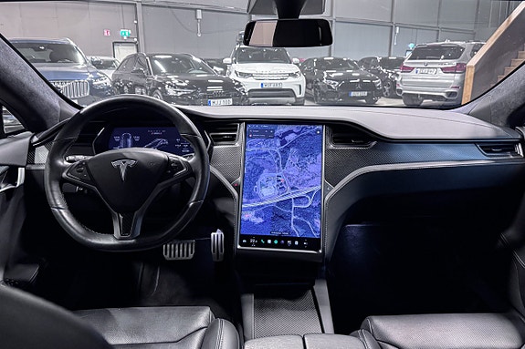 Tesla Model S 13 of 18