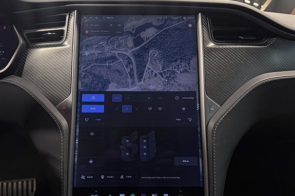 Tesla Model S 16 of 18