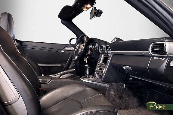 Porsche 911 Carrera S 14 of 17