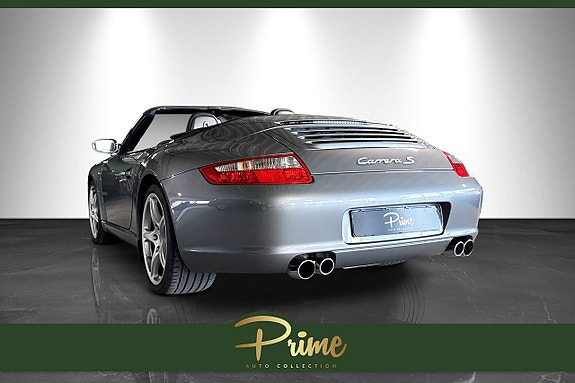 Porsche 911 Carrera S 7 of 17