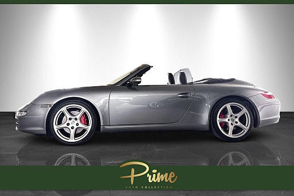 Porsche 911 Carrera S 8 of 17
