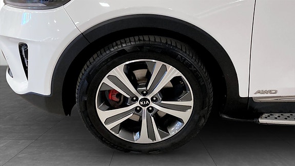 Kia Sorento 9 of 12