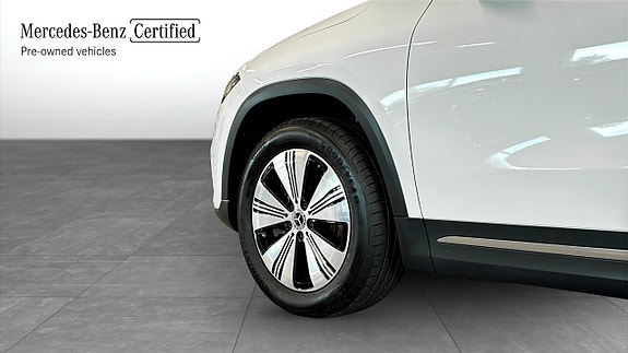 Mercedes-Benz EQA300 9 of 18