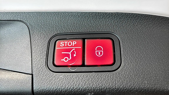 Mercedes-Benz EQA300 15 of 18