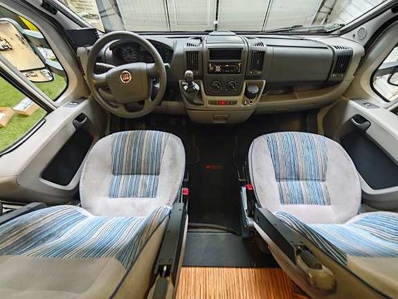 Adria Coral S 690SP 3500kg 12 of 21